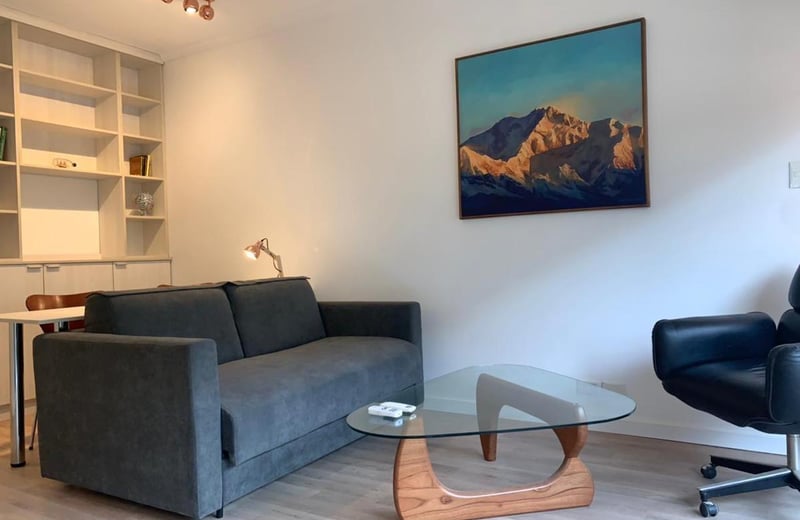 Furnished 2-room apartment 55m2 near the park, Palermo
