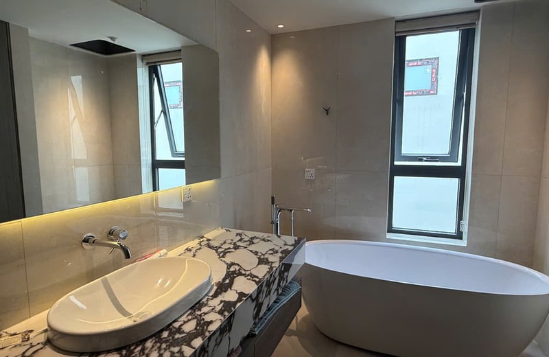 Location d'une villa luxueuse et entièrement meublée avec piscine, près de la plage, Da Nang, Vietnam