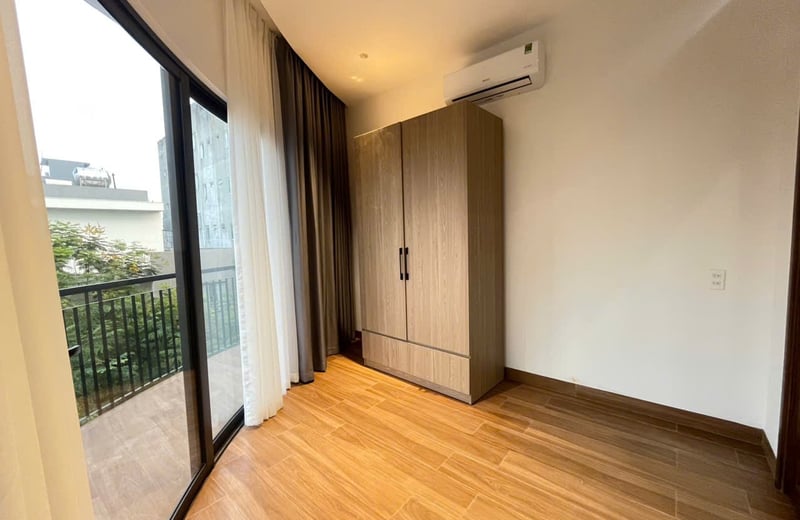Rent a spacious, modern 75 sqm apartment in the Son Tra district, Da Nang, Vietnam