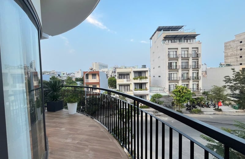Rent a spacious, modern 75 sqm apartment in the Son Tra district, Da Nang, Vietnam