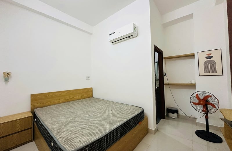 Alquiler de un apartamento espacioso de 45 m² en una zona tranquila cerca de la playa en Da Nang, Vietnam