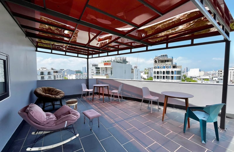 Vermietung einer hellen, komfortablen Wohnung mit Balkon, Son Tra, Da Nang, Vietnam