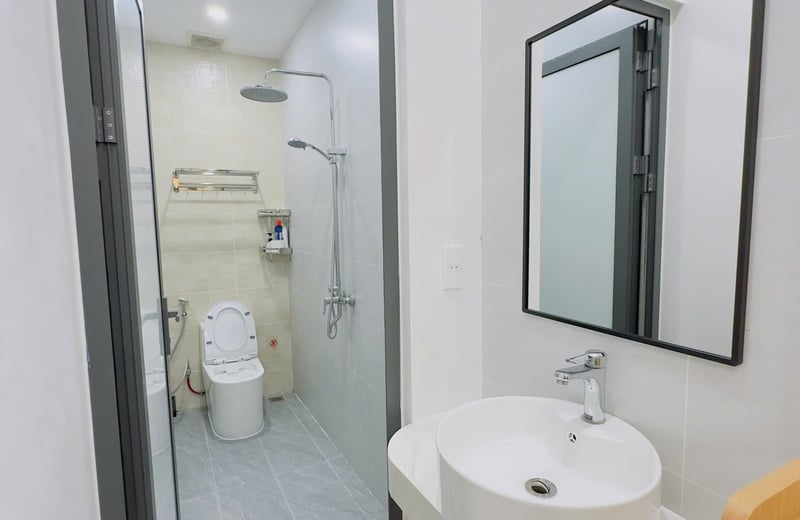 Аренда современной, полностью меблированной студии с балконом, район Нгу Хань Сон, Дананг, Вьетнам