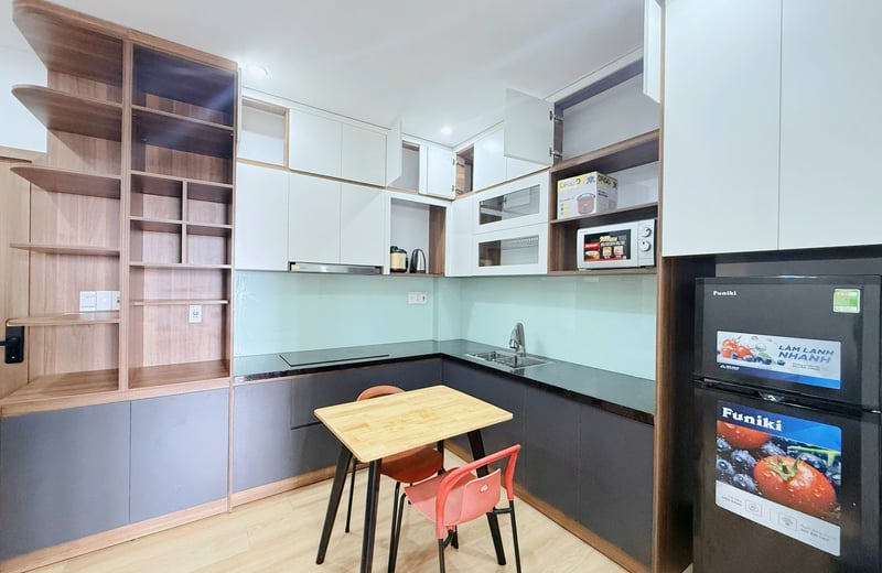 Vermietung einer komfortablen, vollmöblierten Wohnung mit Balkon, Son Tra, Da Nang, Vietnam