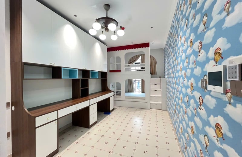 Location d'un penthouse luxueux avec vue panoramique sur la mer, 80 m², Da Nang, Vietnam