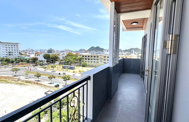 Rent a modern, furnished apartment near the beach, Ngu Hanh Son, Da Nang, Vietnam