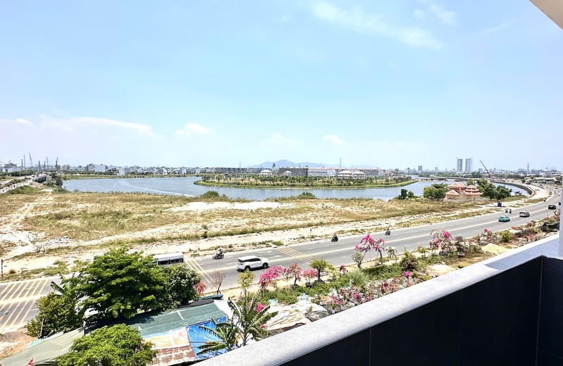 Rent a modern, furnished apartment near the beach, Ngu Hanh Son, Da Nang, Vietnam