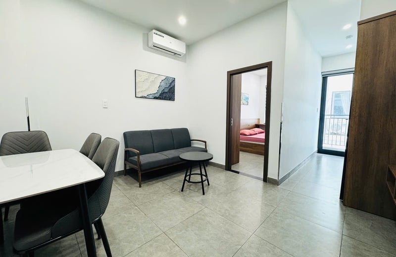 Rent a bright, furnished apartment, Da Nang, Vietnam