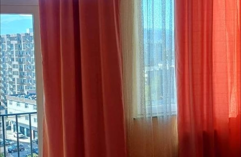 Location d'un appartement lumineux et meublé, Batoumi, Géorgie