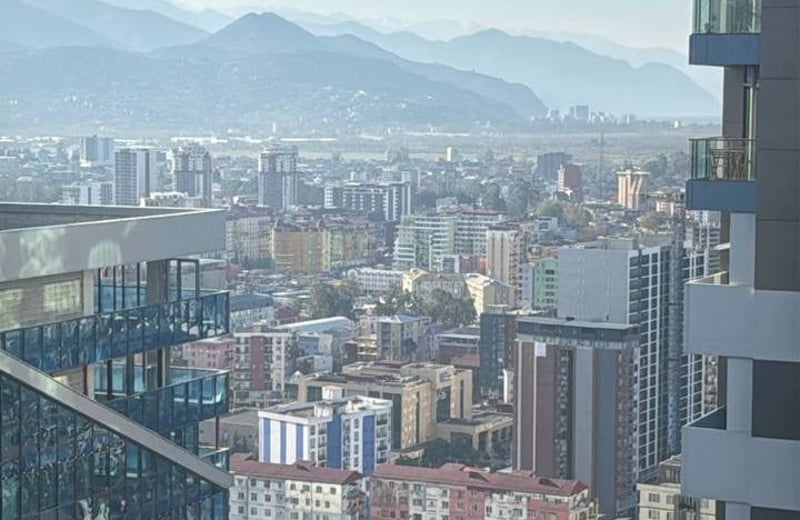 Location d'un bon appartement meublé, Batoumi, Géorgie