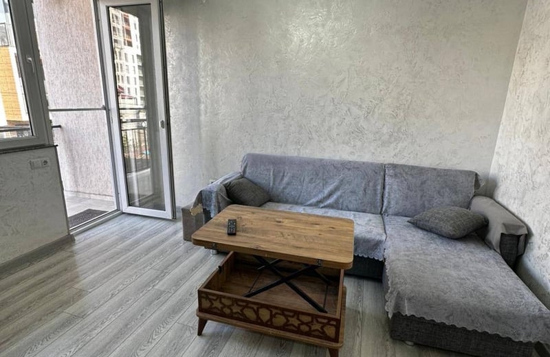 Alquiler de apartamento luminoso y amplio, Batumi, Georgia