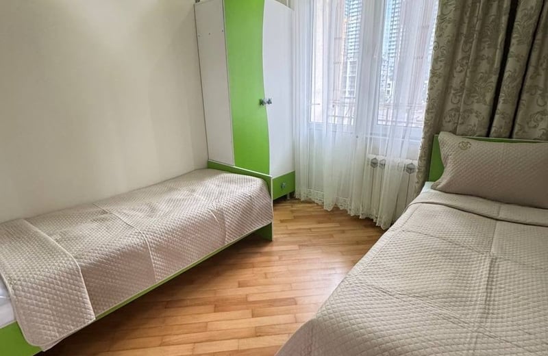 Location d'un appartement spacieux avec deux chambres proche de la mer, Batumi, Géorgie