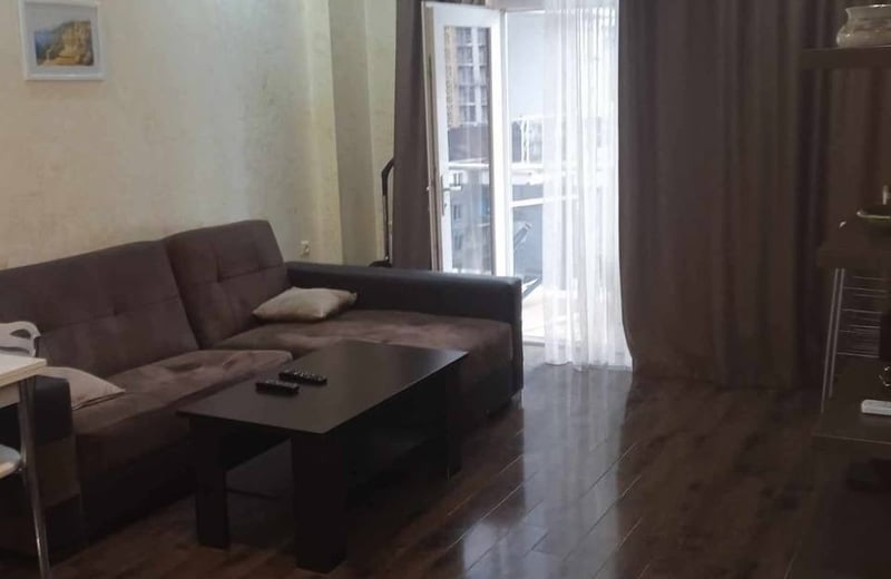 Alquiler de apartamento espacioso y amueblado, Batumi, Georgia