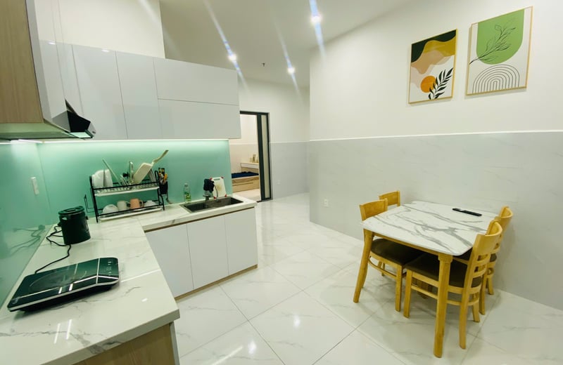 Helle, möblierte wohnung mit meerblick zur miete, Da Nang, Vietnam