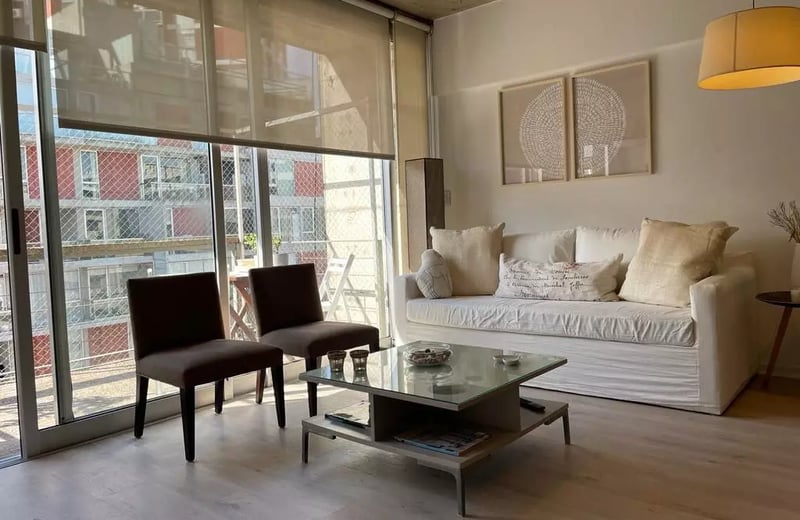 Spacious 3-bedroom Apartment with Balcony in Palermo, 75m², Buenos Aires