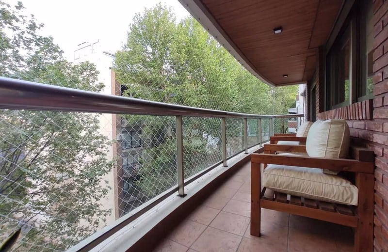 Spacious 3-bedroom apartment 105m² with a balcony and amenities in Palermo, Buenos Aires