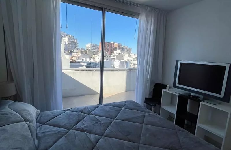 2-Bedroom Apartment with Balcony in Belgrano, Buenos Aires