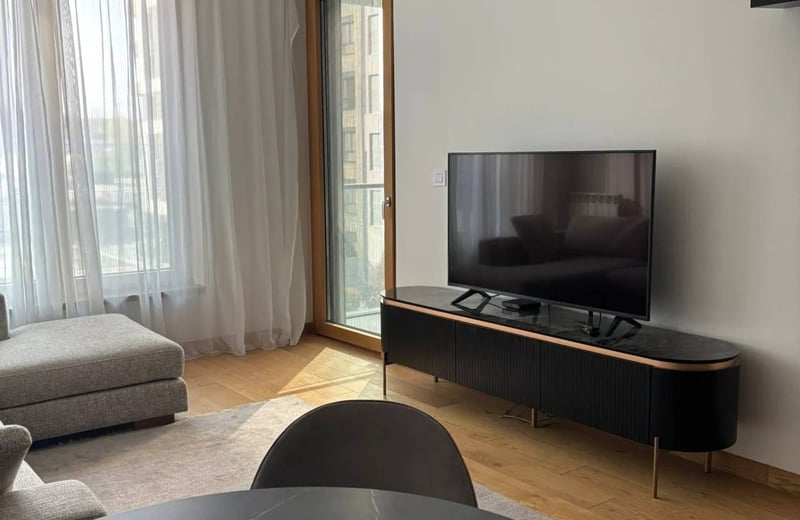 Alquiler de apartamento moderno y confortable, 70 m², Residencial Wellport, Nuevo Belgrado, Serbia