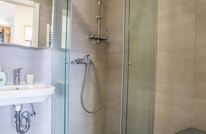 Rent a cozy, comfortable apartment with terrace, 50 m², Vračar, Belgrade, Serbia
