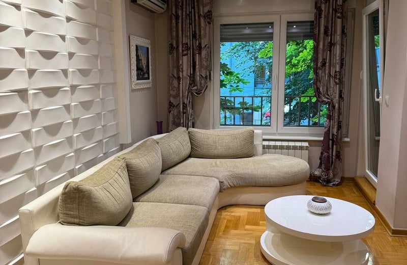 Bright Apartment 47m² for Rent in City Center, Belgrade, Serbia