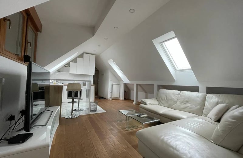 Apartamento luminoso 48m² con terraza en alquiler, Vračar, Belgrado, Serbia