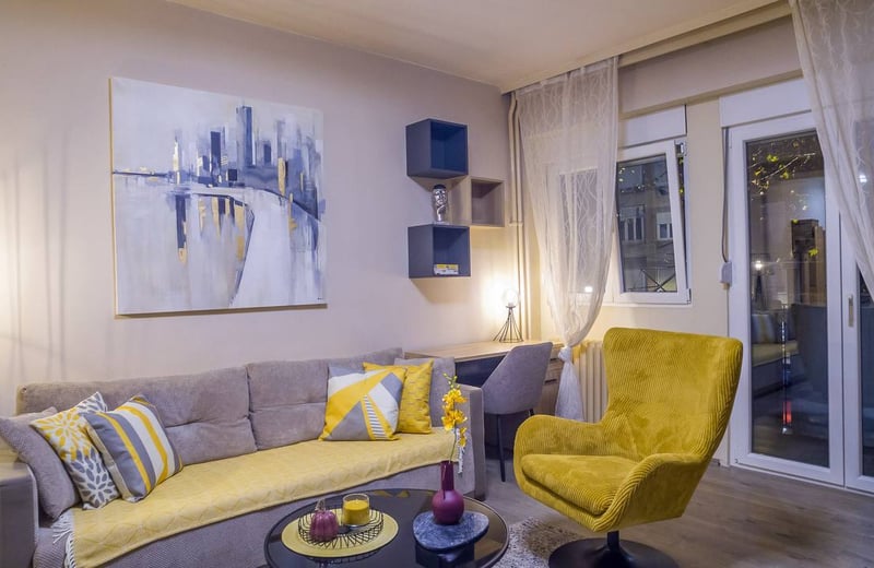 Bright Apartment 43m² for Rent in City Center, Belgrade, Serbia