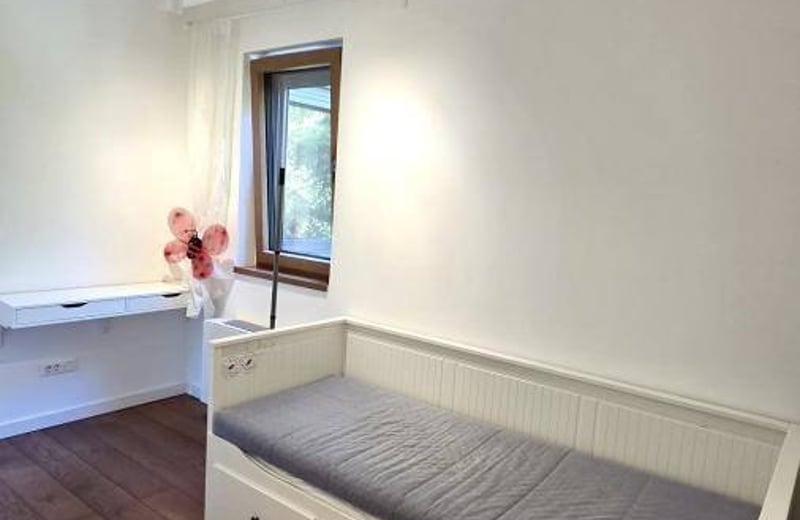 Spacious Apartment 92m² for Rent, Belgrade, Serbia