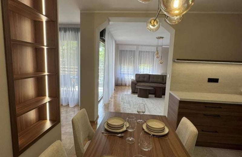 Apartamento moderno y elegante 93m² en alquiler, Belgrado, Serbia