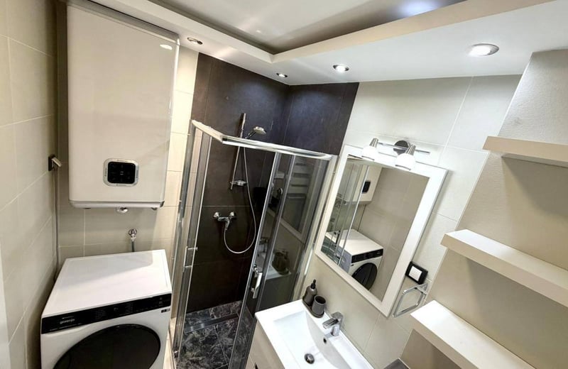 Bright Apartment 45m² for Rent in City Center, Belgrade, Serbia