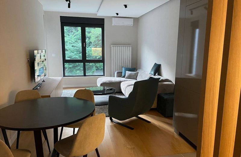 Location d'appartement moderne 58m² dans le complexe New Minel, Nouveau Belgrade, Serbie