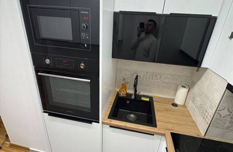 Alquiler de apartamento moderno 52m² en el complejo Green Residence, Belgrado, Serbia