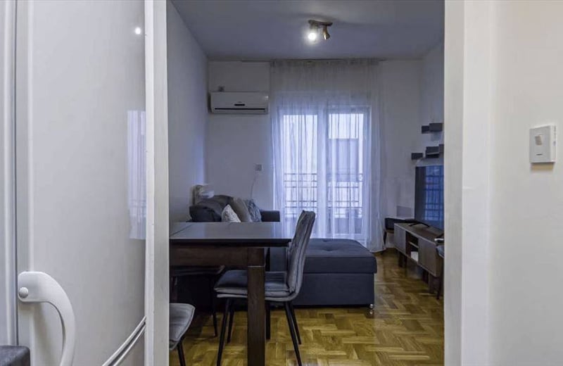 Alquiler de apartamento acogedor 42m² cerca del centro de la ciudad, Belgrado, Serbia