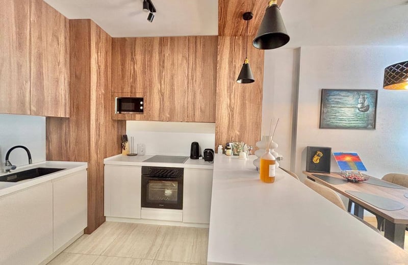 Espacioso apartamento de 97 m² en alquiler en el moderno complejo Wellport Belgrade, Belgrado, Serbia