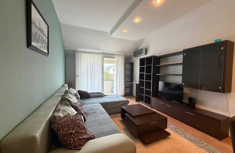 Cómodo apartamento de 61 m² con parking en Voždovac, Belgrado, Serbia