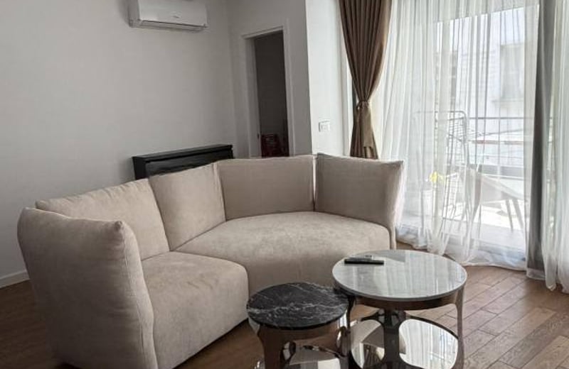 Stylish and bright 70 m² apartment for rent in Vračar, Belgrade