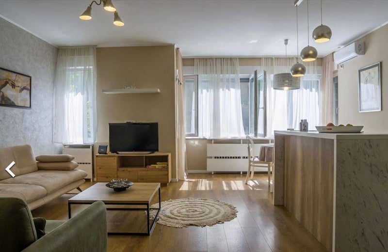 Аренда просторной квартиры 64 м² в Врачаре, Белград