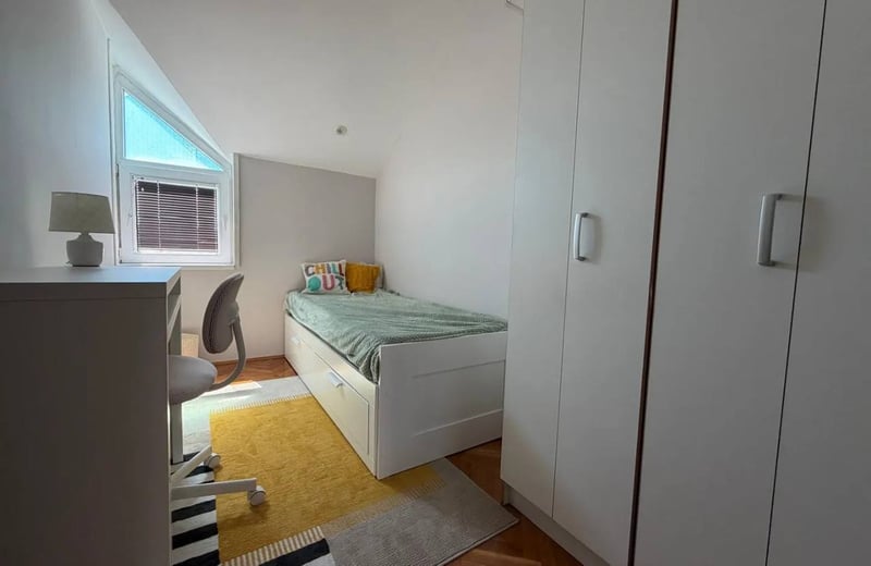 Аренда уютной трехкомнатной квартиры 64 м² в районе Вождовац, Белград