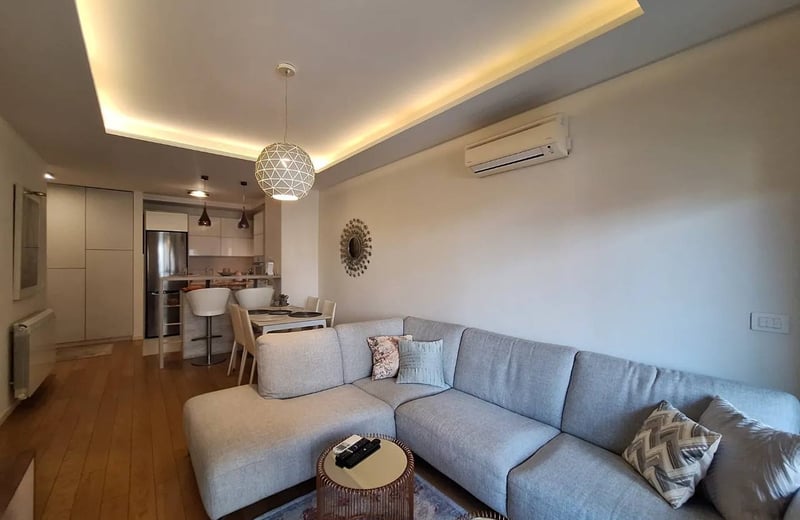 Alquiler de apartamento elegante de 51 m² en el complejo premium A Blok, Belgrado