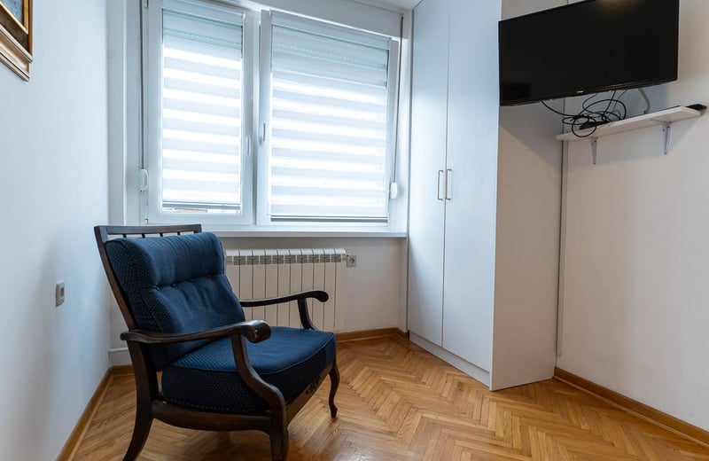 Bright 45 m² apartment for rent in Vračar, Belgrade, Serbia