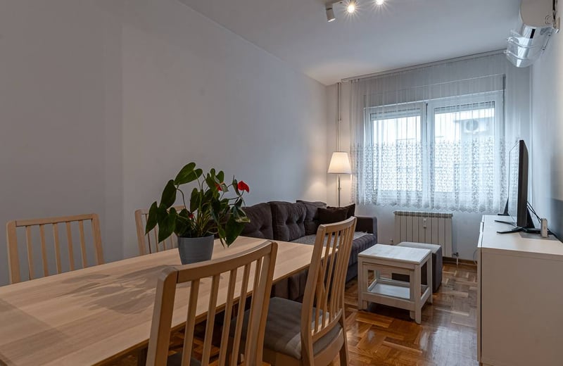 Location d'appartement confortable de 43 m² dans le centre-ville, Belgrade, Serbie