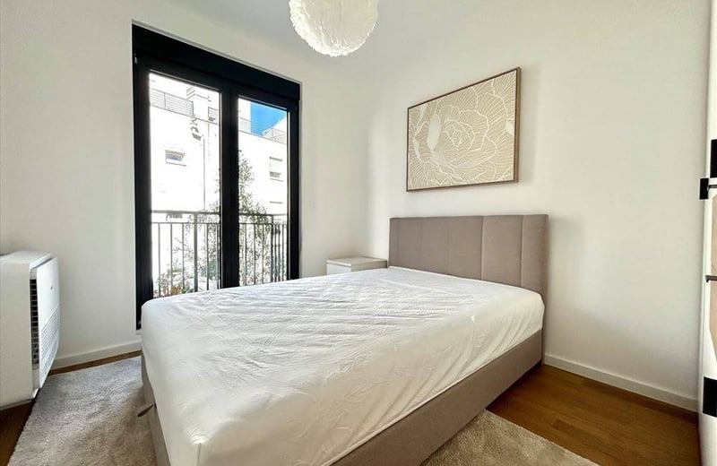 Alquiler de apartamento luminoso y nuevo de 45 m² en Zvezdara, Belgrado, Serbia