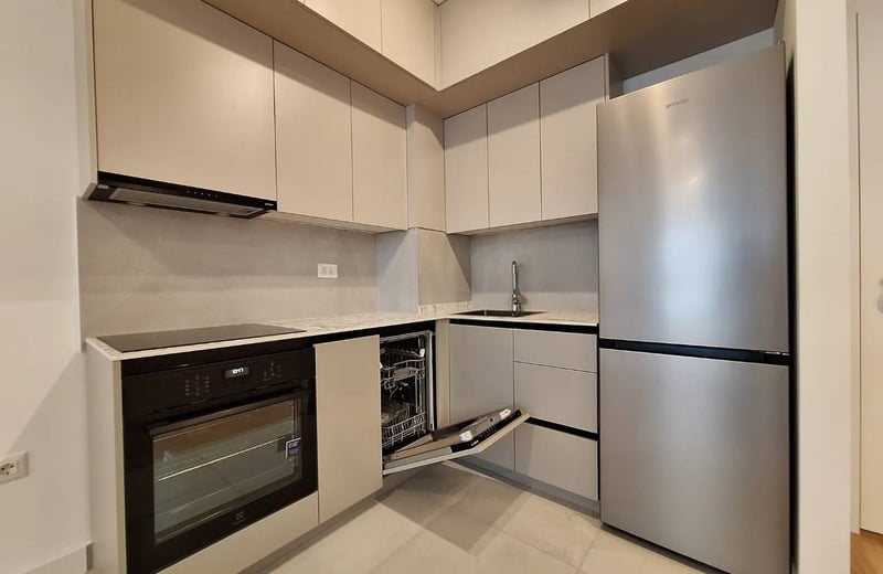 Alquiler de apartamento de 53 m² en el complejo residencial prémium Newport, distrito de Novi Beograd, Belgrado, Serbia