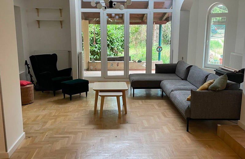 Location de maison à deux étages spacieuse de 160 m² dans la banlieue de Belgrade, Vrčin, Serbie