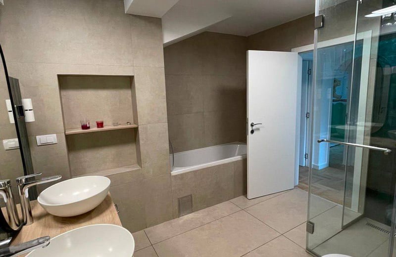 Location de maison à deux étages spacieuse de 160 m² dans la banlieue de Belgrade, Vrčin, Serbie
