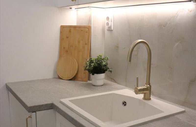 À louer : charmant appartement de 35 m² au centre-ville, en face du jardin botanique, Belgrade, Serbie
