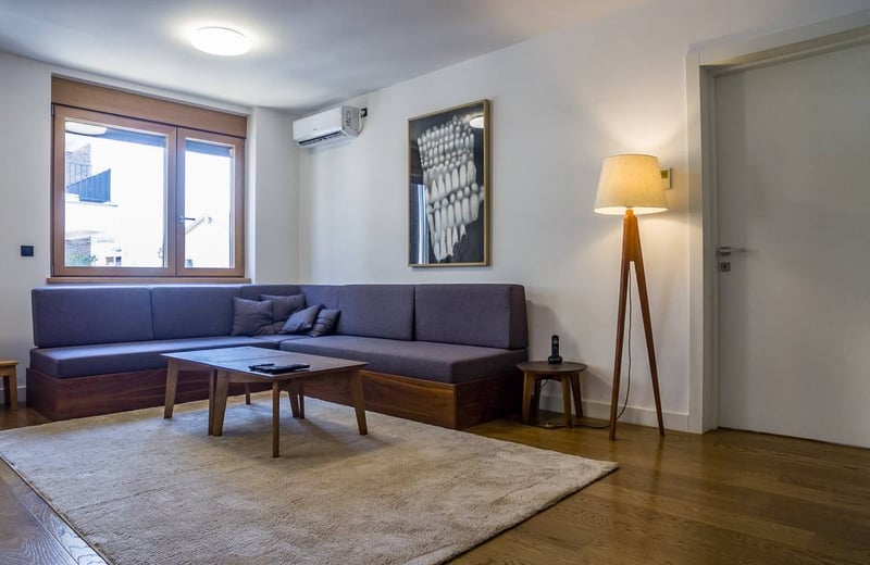 Zu vermieten: Möbliertes Apartment 40 m², Stadtteil Vračar, Belgrad, Serbien