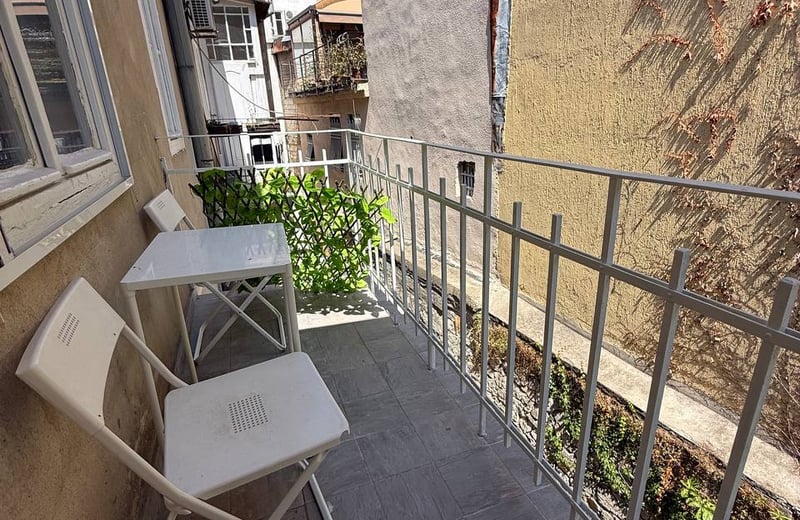 Gorgeous and bright 3-room apartment 85 m² in the very center of the city, Belgrade, Serbia