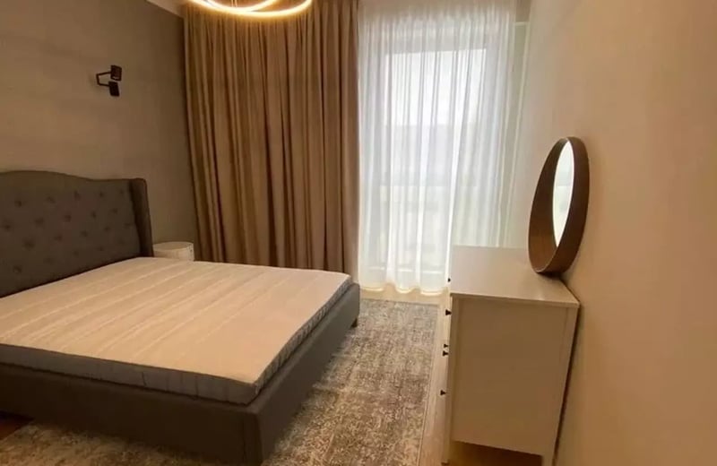 Location longue durée d’un appartement de 2 pièces, 51 m², dans le complexe One Timpuri Noi, 3e secteur, Bucarest, Roumanie