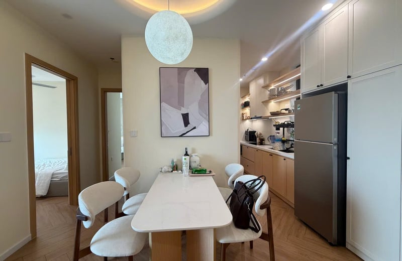 Alquiler de apartamento moderno de 2 dormitorios con vista al río en Da Nang, Vietnam