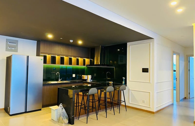 Luxuriöse, möblierte 3-Zimmer-Wohnung mit Panoramablick auf den Fluss in Da Nang zu vermieten, Vietnam